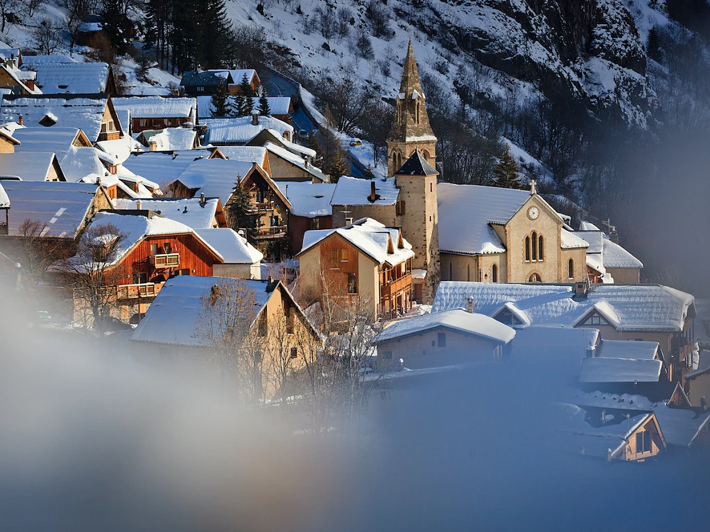 Alpe%20d%27Huez%20Old%20Town