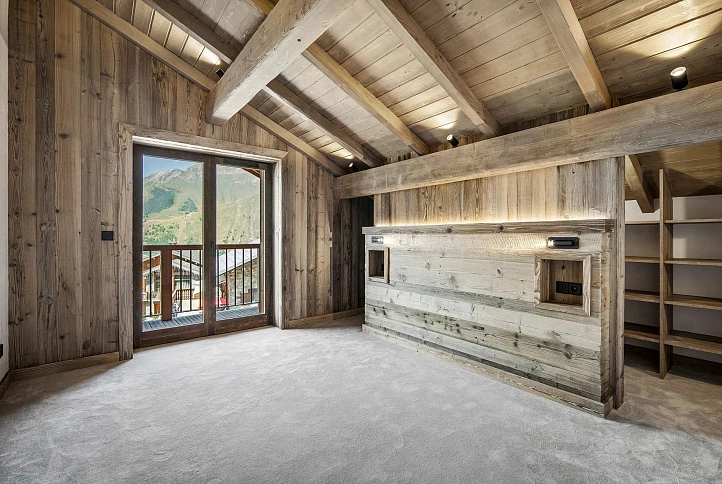 5 Bedroom Existing Chalet - St-Martin-de-Belleville - €3,750,000 ...