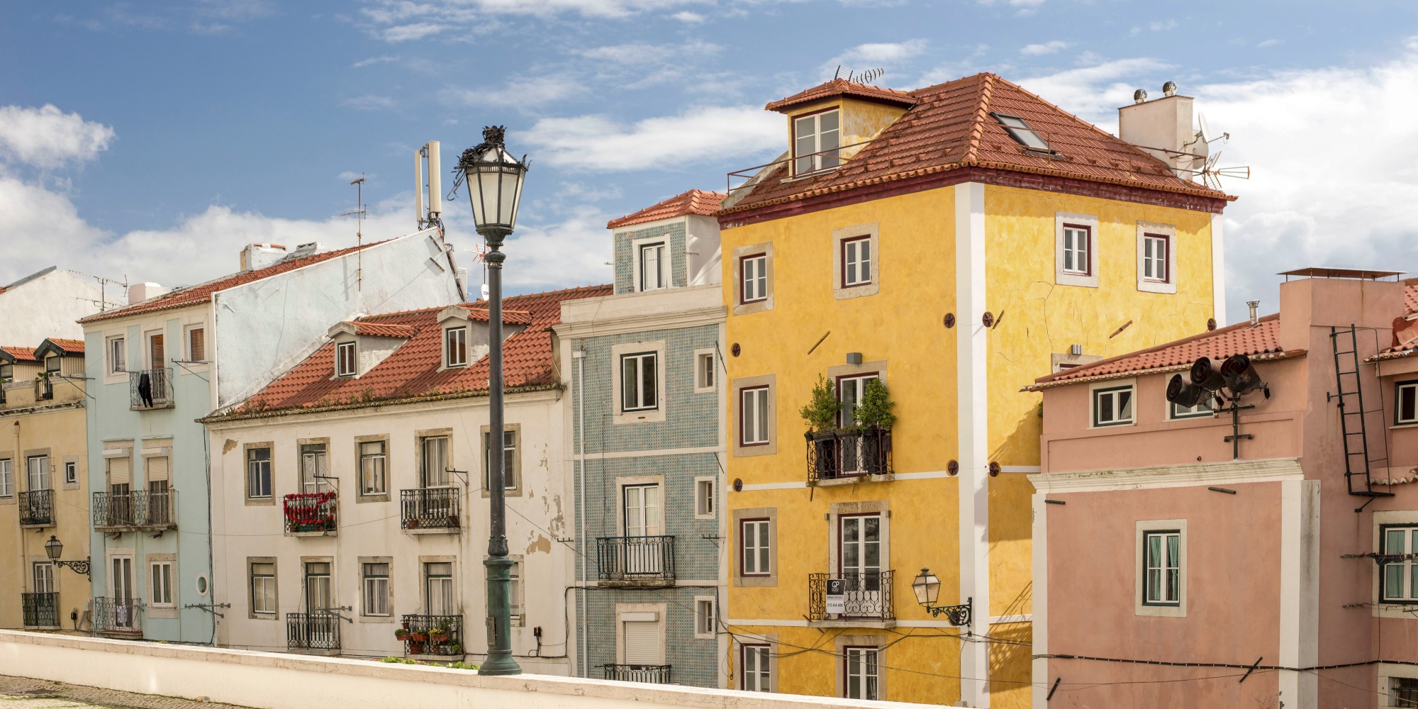 Colour Lisbon Homes